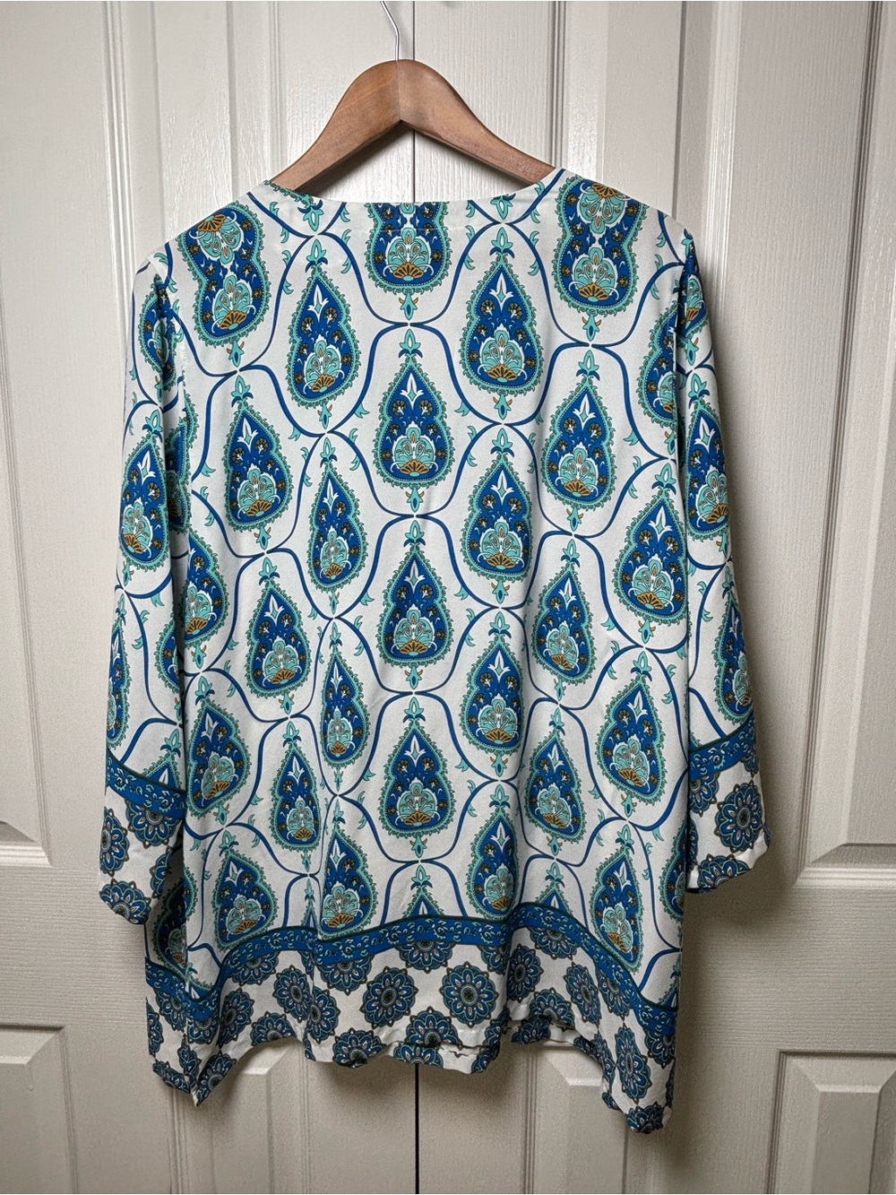 Violet + Claire 2X Blue Paisley Boho Tunic Blouse Plus Size Top - Picture 3 of 7
